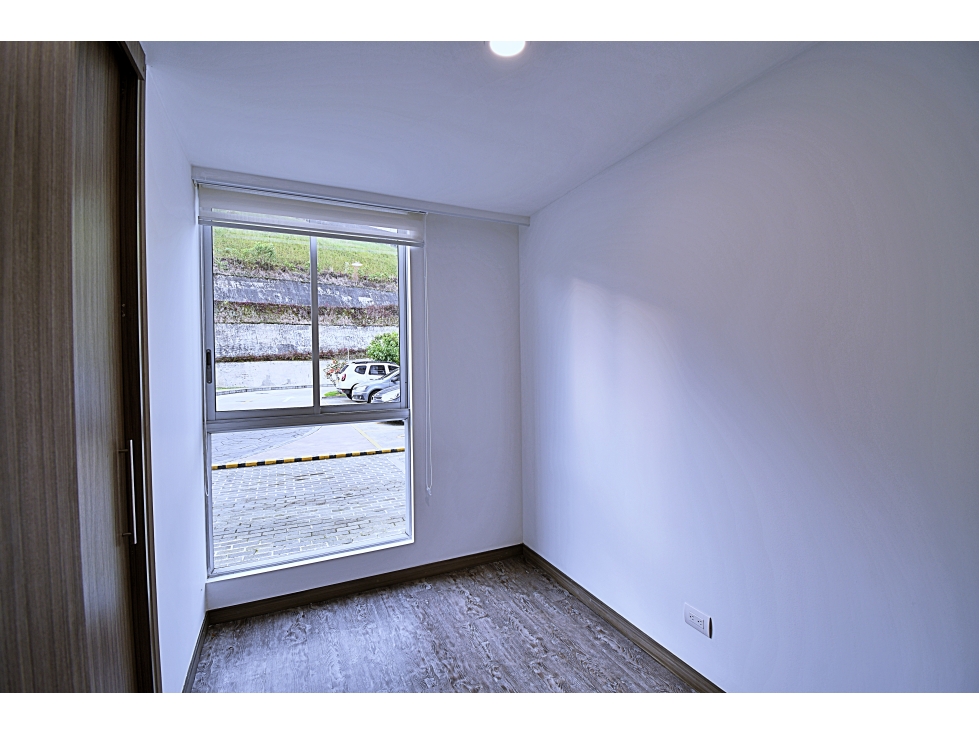 Apartamento en venta en Milan, Manizales · foto 8 de 12