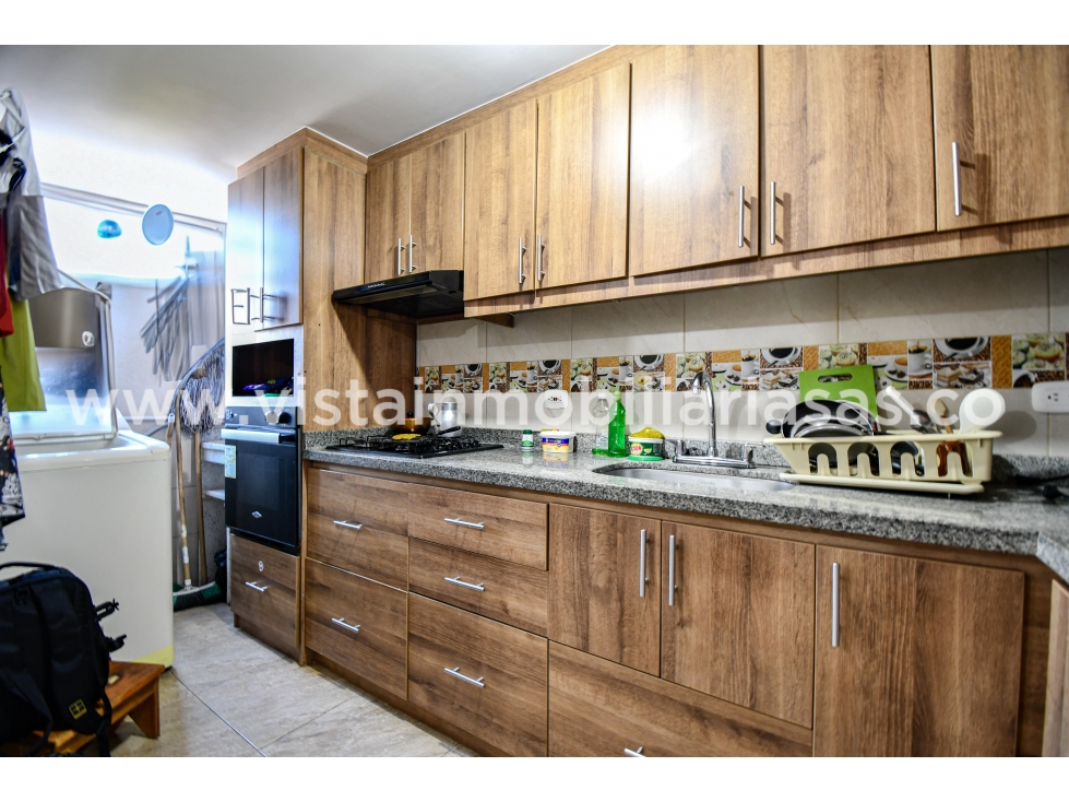 Apartamento en venta en Los Agustinos, Manizales · foto 4 de 12