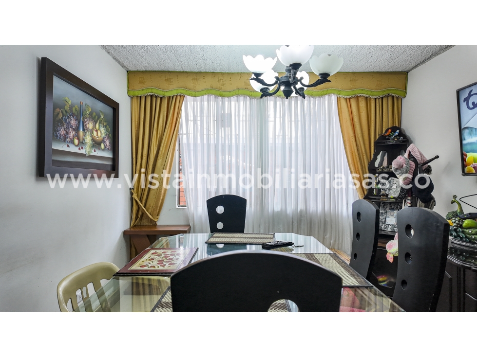 Casa en venta en Avenida Kevin Angel, Manizales · foto 3 de 12