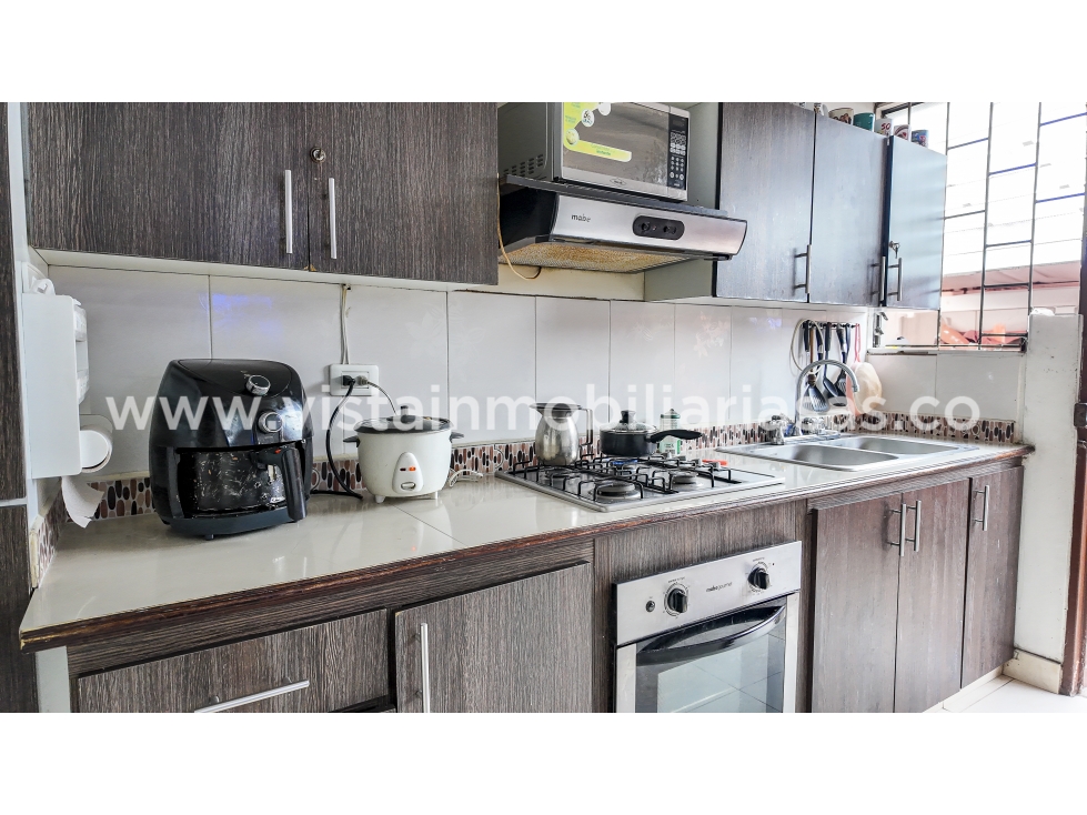 Casa en venta en Avenida Kevin Angel, Manizales · foto 4 de 12