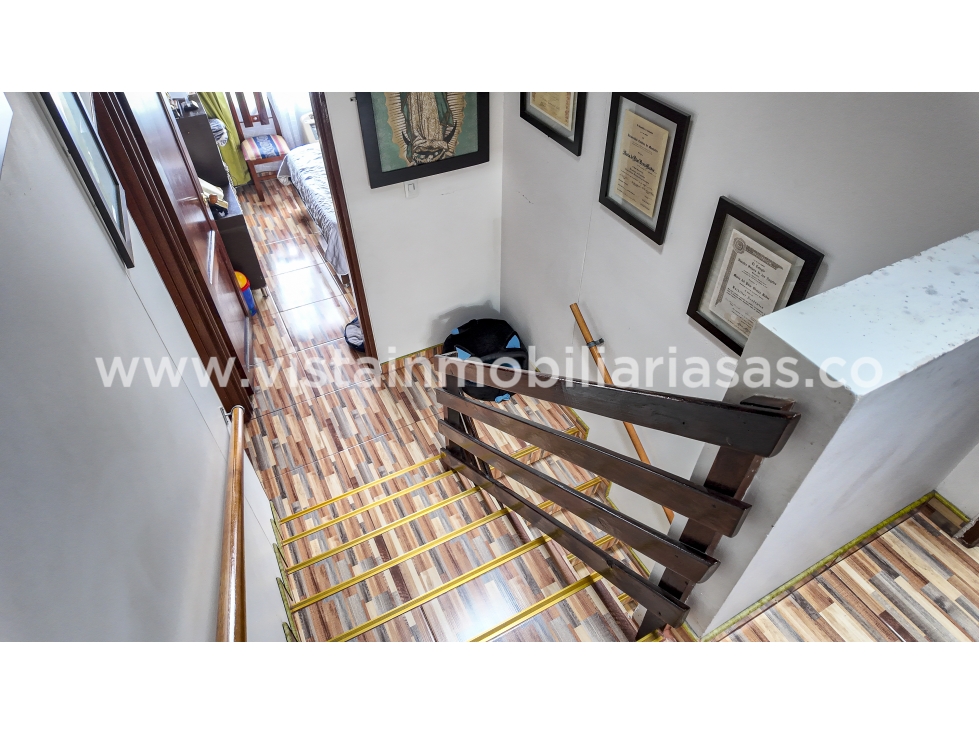 Casa en venta en Avenida Kevin Angel, Manizales · foto 9 de 12