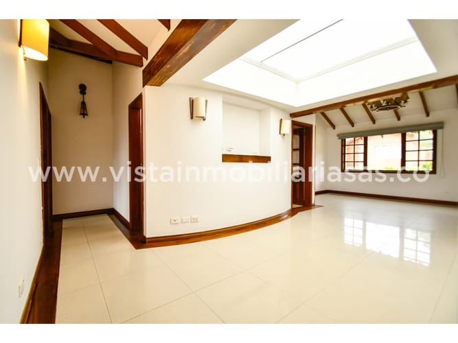Casa en venta en Alhambra, Manizales · foto 2 de 24