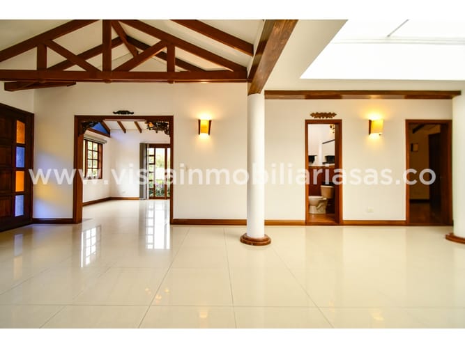 Casa en venta en Alhambra, Manizales · foto 3 de 24