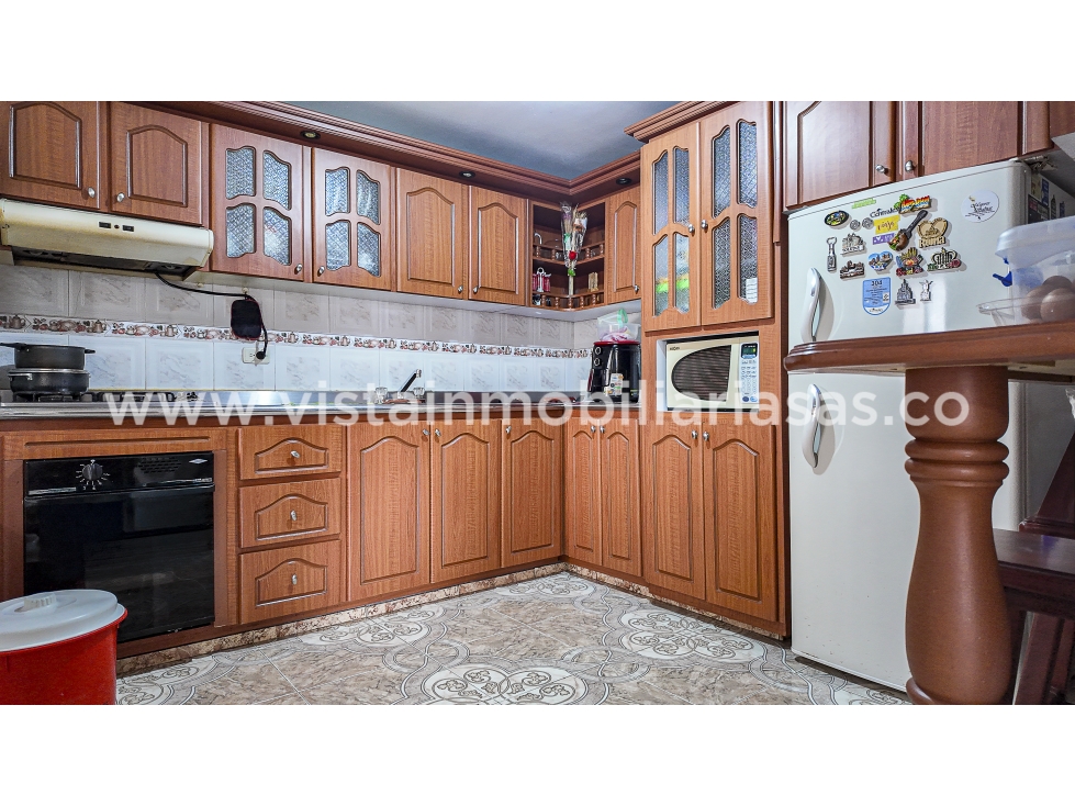 Casa en venta en Avenida Kevin Angel, Manizales · foto 5 de 18