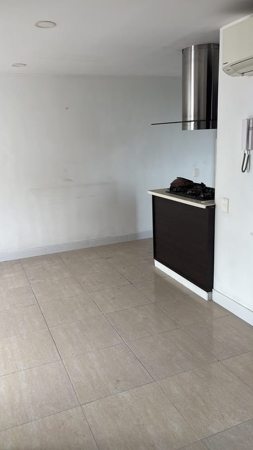 Apartamento de 2 alcobas en venta en Prados Del Norte, Cali, 60 m² · foto 7 de 18
