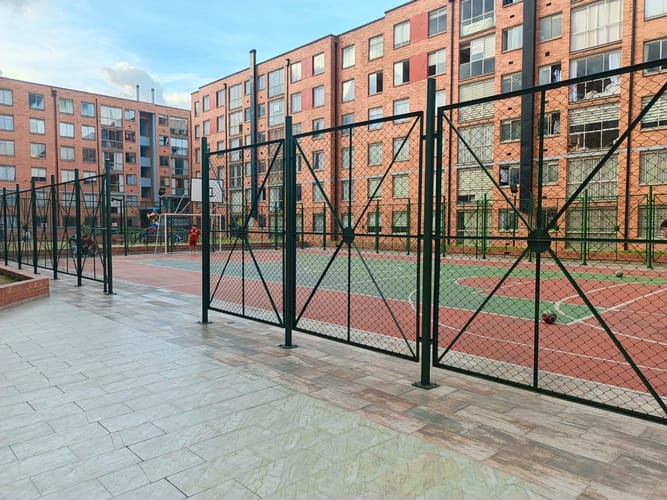 Apartamento en venta en Fontibon, Bogotá · foto 2 de 24
