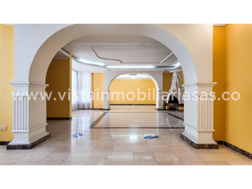 Casa en venta en La Camelia, Manizales · foto 2 de 24