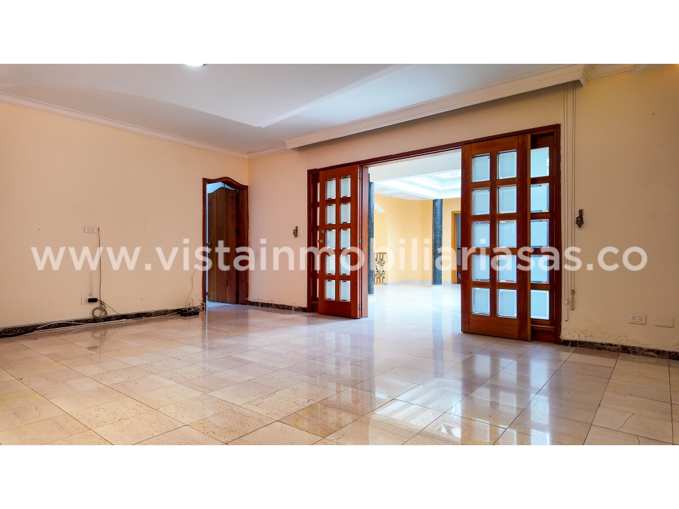Casa en venta en La Camelia, Manizales · foto 3 de 24