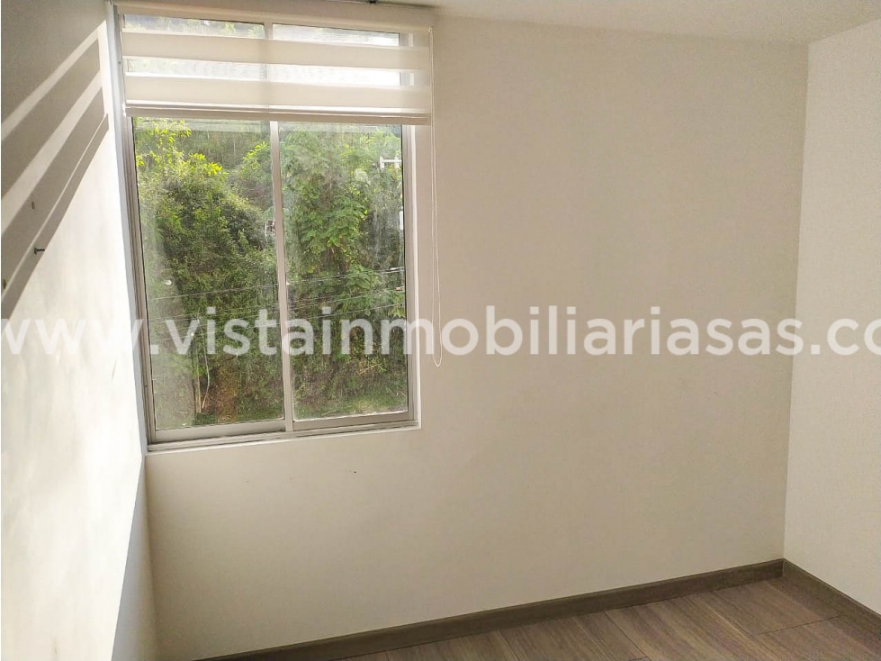 Apartamento en venta en Estambul, Manizales · foto 8 de 17