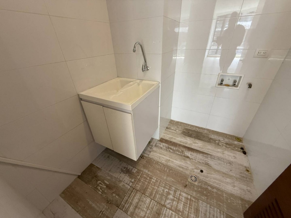 Apartamento en venta en Los Rosales, Bogotá · foto 18 de 20