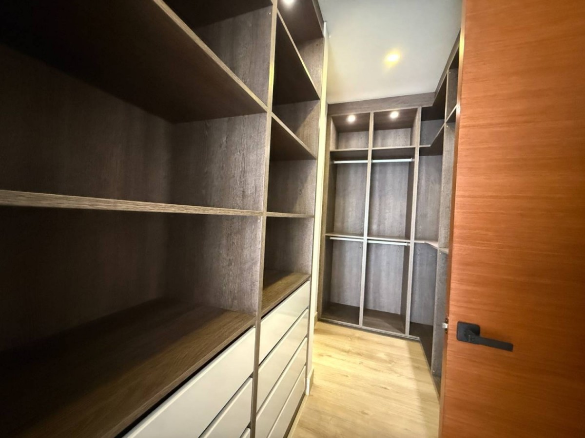 Apartamento en venta en Los Rosales, Bogotá · foto 13 de 20