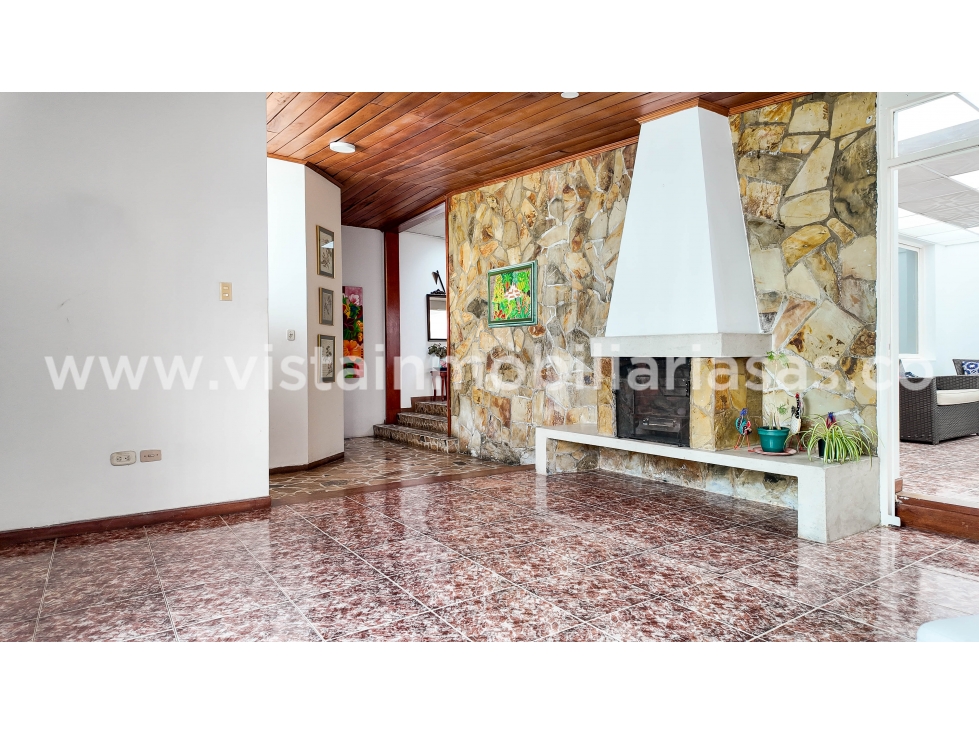 Casa en venta en Guayacanes, Manizales · foto 2 de 24