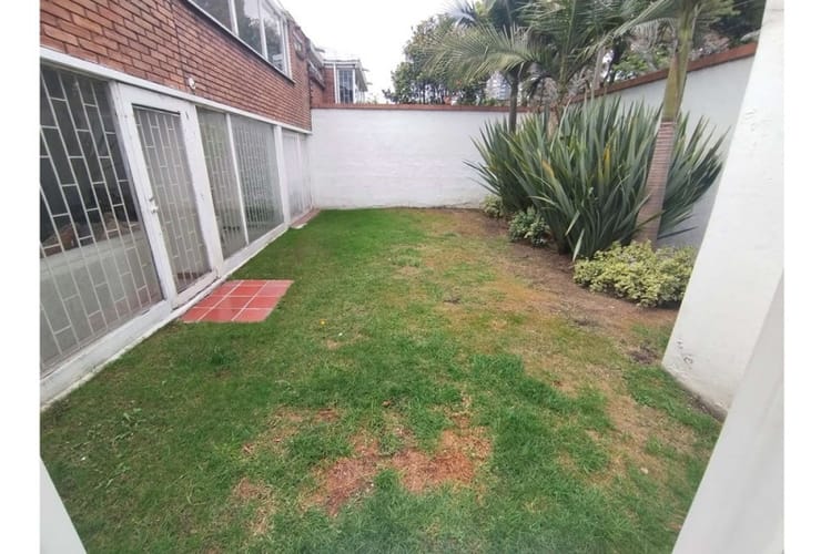 Casa de 4 alcobas en venta en Niza, Bogotá, 325 m² · foto 7 de 24