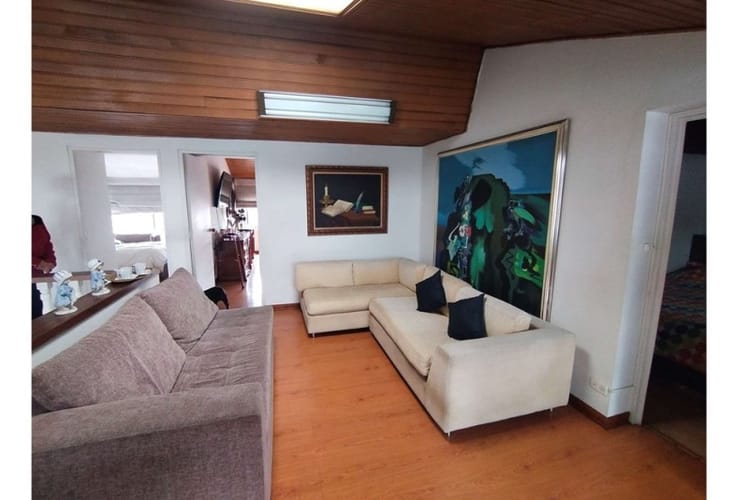 Casa de 4 alcobas en venta en Niza, Bogotá, 325 m² · foto 9 de 24
