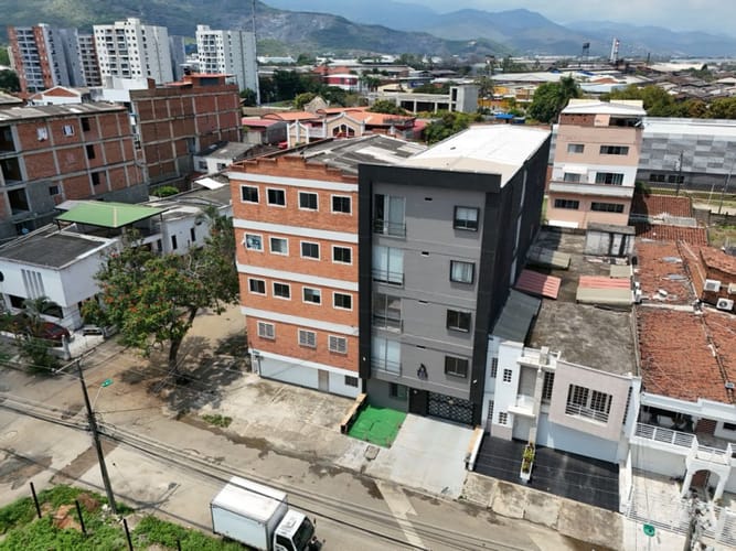 Edificio en venta en La Flora, Cali, 1200 m² · foto 5 de 21