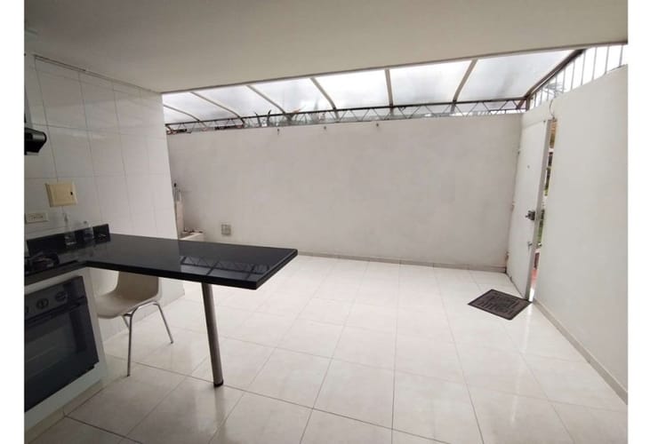 Casa de 4 alcobas en venta en Niza, Bogotá, 325 m² · foto 16 de 24