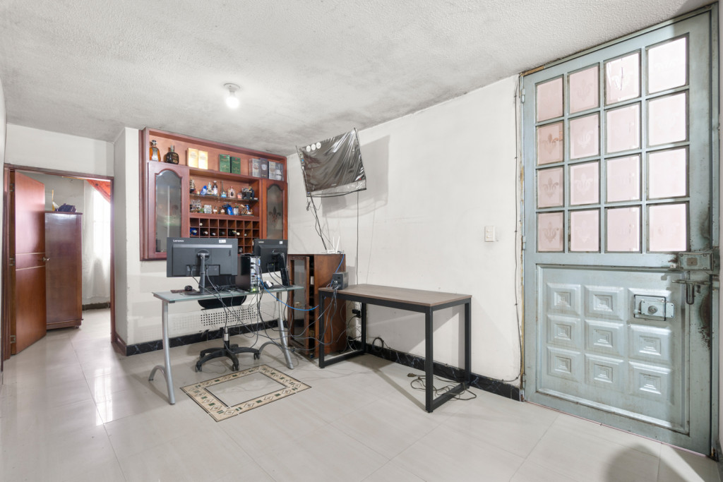 Casa en venta en Castilla, Bogotá · foto 2 de 11