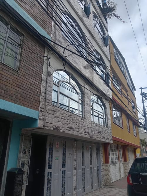 Casa de 6 alcobas en venta en La Florida, Bogotá, 308 m² · foto 4 de 21