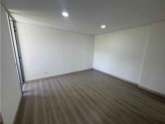 Apartamento de 1 alcoba en venta en Ancon Sur, Sabaneta, 70 m² · foto 11 de 16