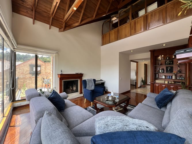Casa de 4 alcobas en venta en Cerros De Suba, Bogotá, 268 m² · foto 11 de 24