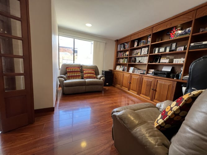 Casa de 4 alcobas en venta en Cerros De Suba, Bogotá, 268 m² · foto 21 de 24