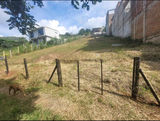 Lote en venta en La Buitrera, Cali, 768 m² · foto 2 de 8