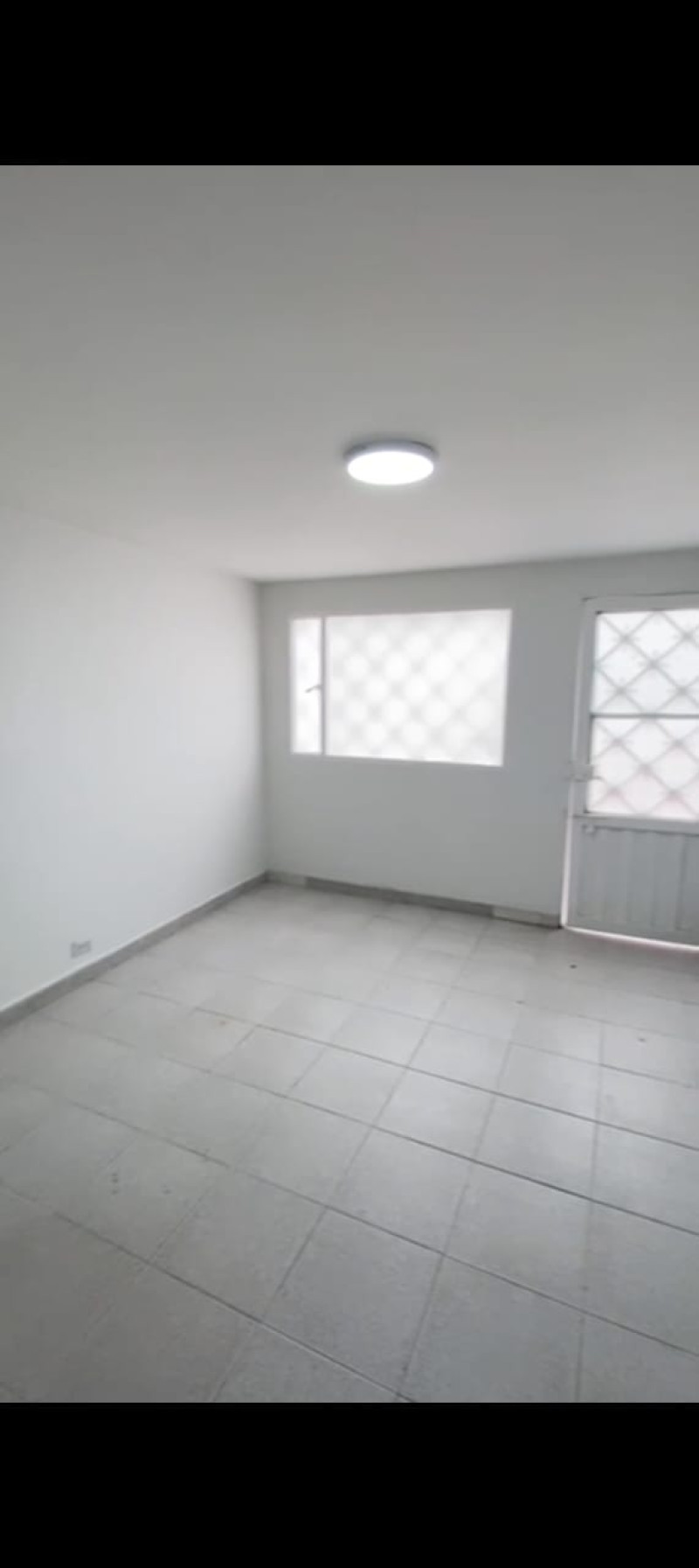 Casa en venta en Marsella, Bogotá · foto 2 de 15