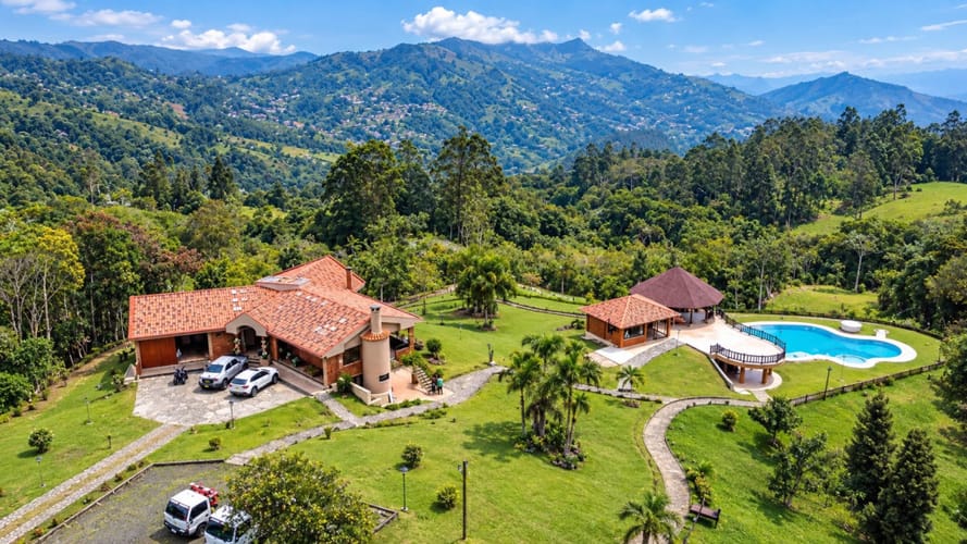 Finca en venta en Rincon Dapa, Yumbo, 20529 m² · foto 2 de 20