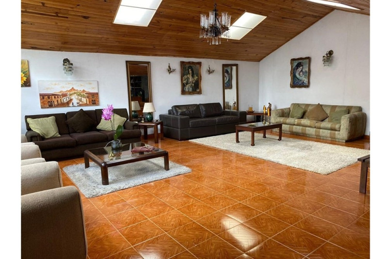Casa en venta en El Contador, Bogotá · foto 3 de 24