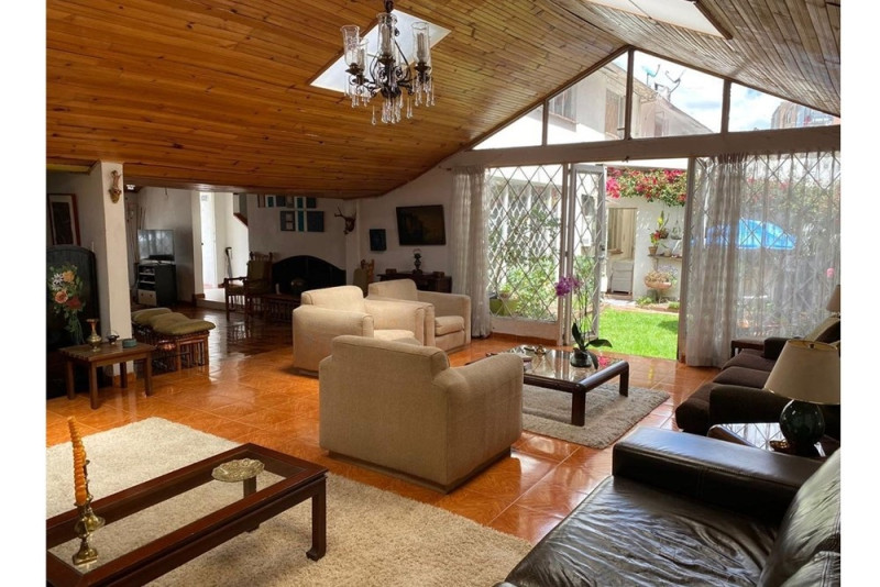 Casa en venta en El Contador, Bogotá · foto 5 de 24