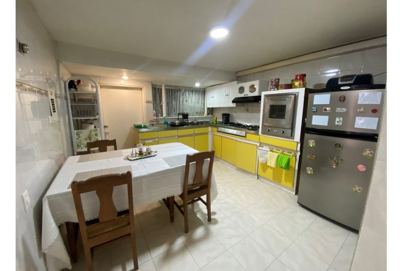 Casa en venta en El Contador, Bogotá · foto 12 de 24