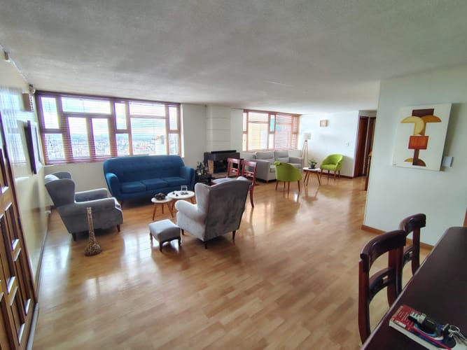 Casa de 3 alcobas en venta en El Castillo, Bogotá, 247 m² · foto 5 de 24
