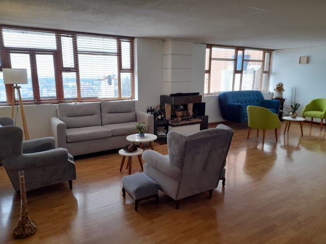 Casa de 3 alcobas en venta en El Castillo, Bogotá, 247 m² · foto 9 de 24