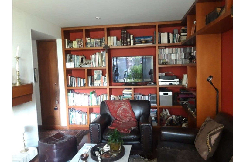 Apartamento en venta en Los Rosales, Bogotá · foto 8 de 24