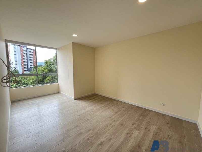 Apartamento en arriendo en Uribe Angel, Envigado · foto 10 de 24