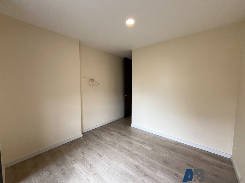 Apartamento en arriendo en Uribe Angel, Envigado · foto 14 de 24