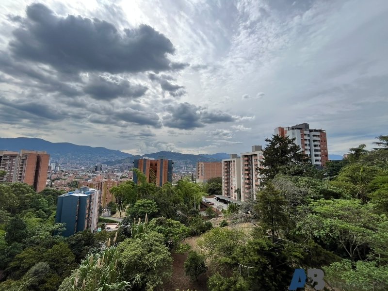 Apartamento en arriendo en Uribe Angel, Envigado · foto 23 de 24