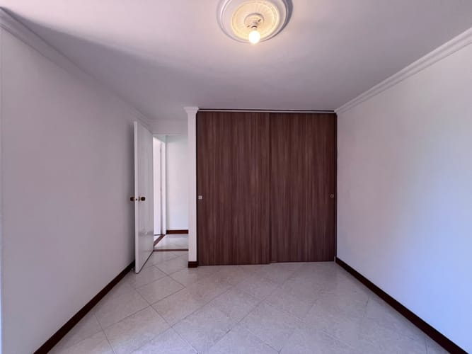 Apartamento de 3 alcobas en arriendo en El Poblado, Medellín, 106 m² · foto 9 de 15