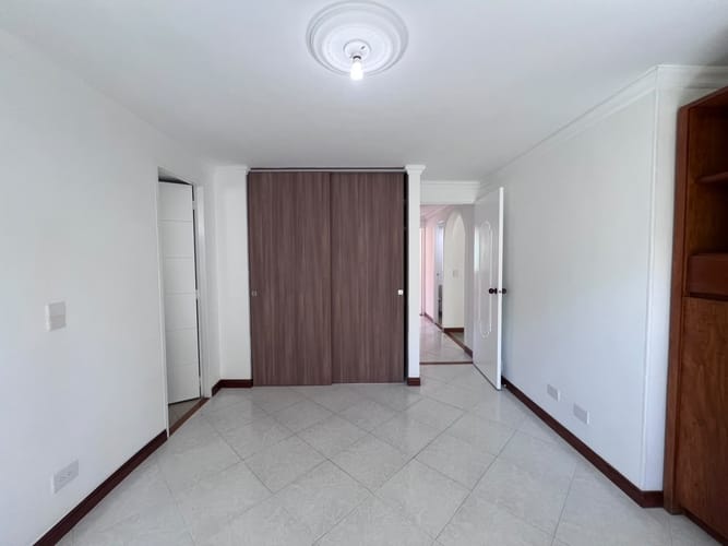 Apartamento de 3 alcobas en arriendo en El Poblado, Medellín, 106 m² · foto 7 de 15