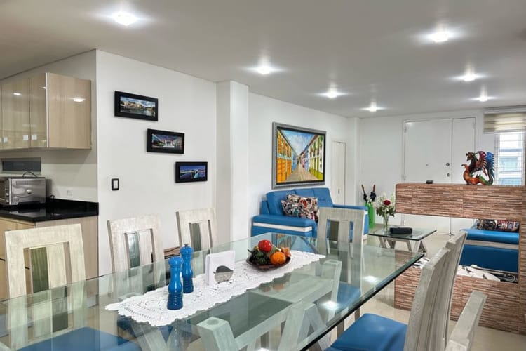 Casa de 6 alcobas en venta en Pablo Vi Norte, Bogotá, 690 m² · foto 2 de 20
