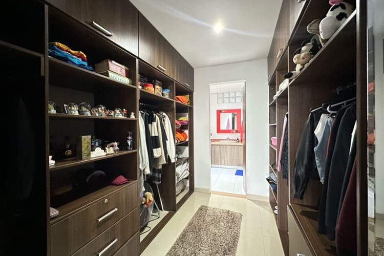 Casa de 6 alcobas en venta en Pablo Vi Norte, Bogotá, 690 m² · foto 15 de 20