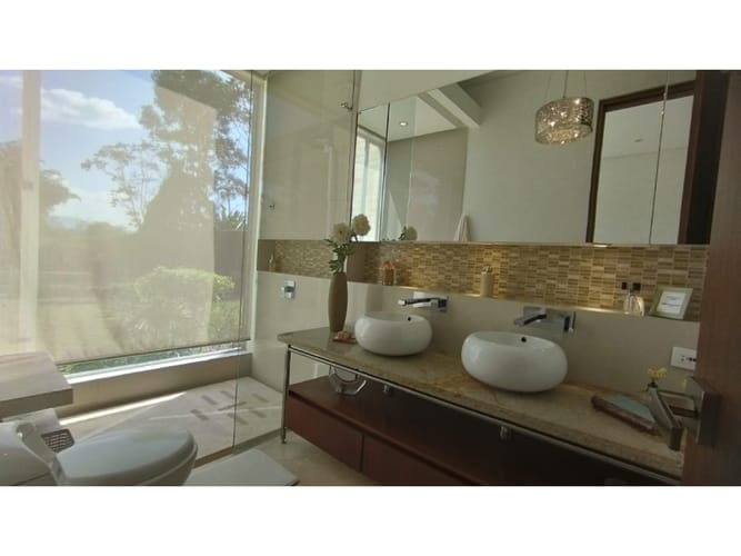 Casa de 4 alcobas en venta en Via El Eden, Armenia, 659 m² · foto 19 de 24