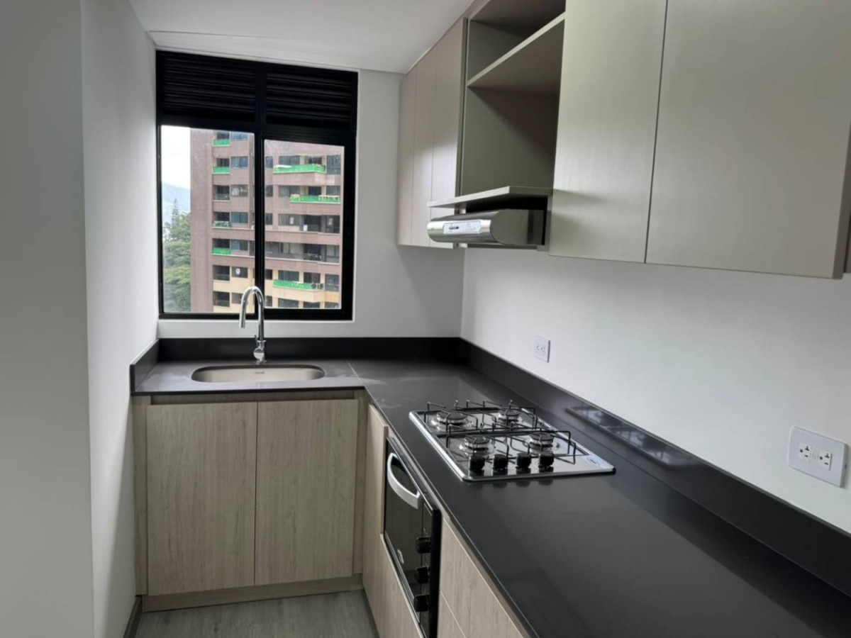 Apartamento en arriendo en Las Palmas, Medellín · foto 3 de 19