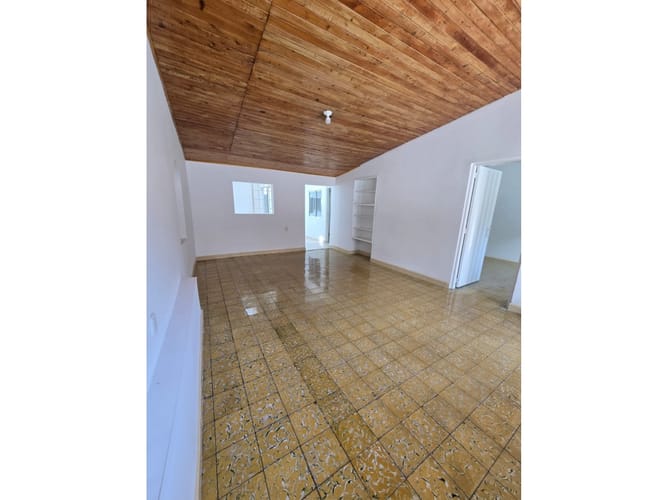 Casa de 5 alcobas en venta en Villabel, Floridablanca, 154 m² · foto 2 de 12