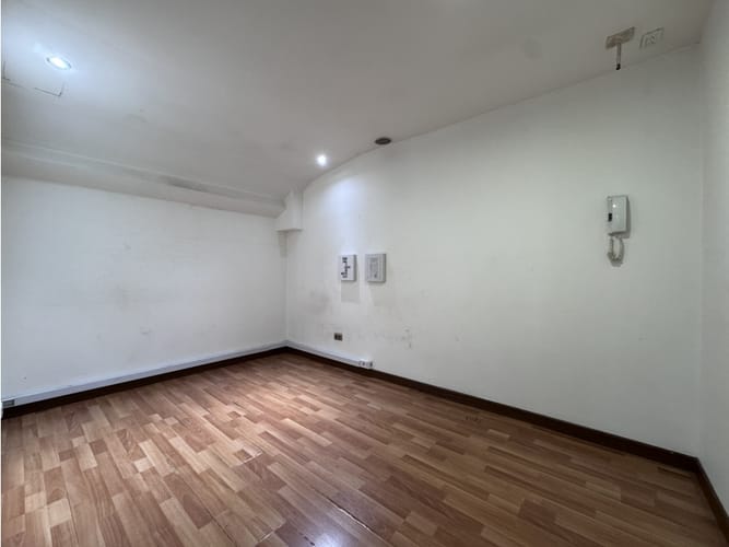 Casa de 6 alcobas en venta en San Luis, Bogotá, 356 m² · foto 23 de 24