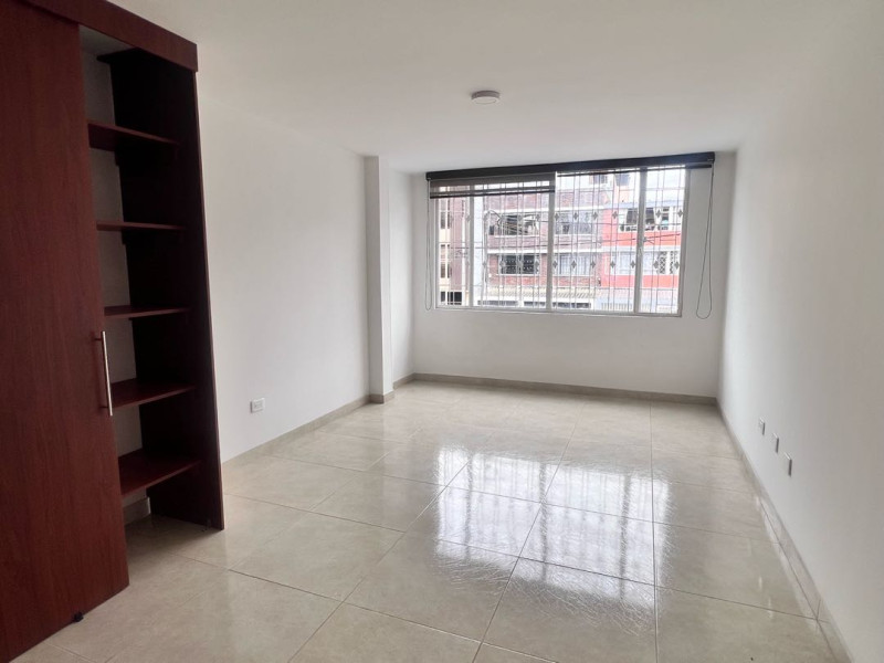 Apartamento en venta en Ciudad Montes, Bogotá · foto 3 de 10