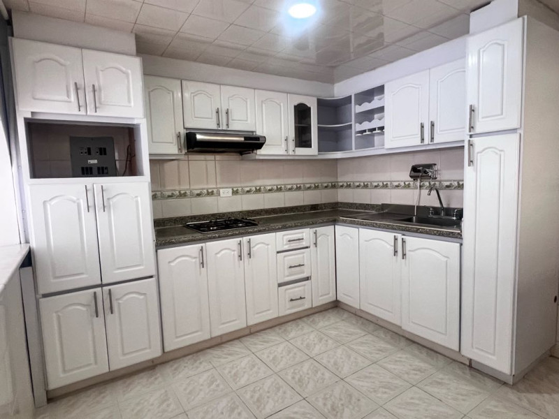 Apartamento en venta en Ciudad Montes, Bogotá · foto 4 de 10
