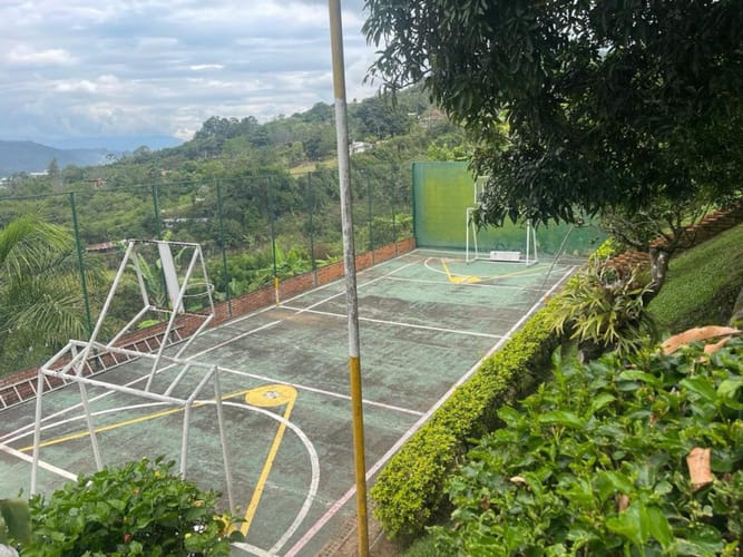 Casa de 4 alcobas en venta en El Tunal, Bogotá, 600 m² · foto 22 de 24