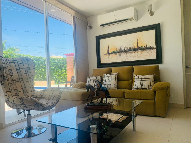 Casa en venta en Ricaurte, Bogotá · foto 2 de 11