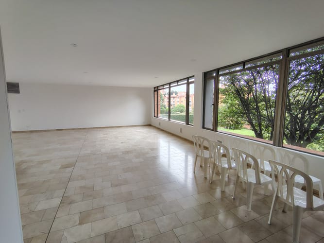 Apartamento de 3 alcobas en venta en Lindaraja, Bogotá, 200 m² · foto 20 de 24